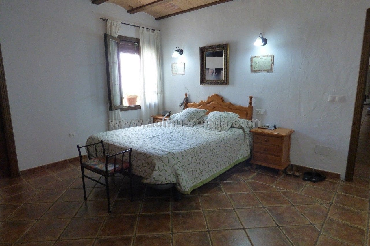 4 sypialnia Willa na sprzedaż w Ronda - 280 000 € (Ref: 8107449)