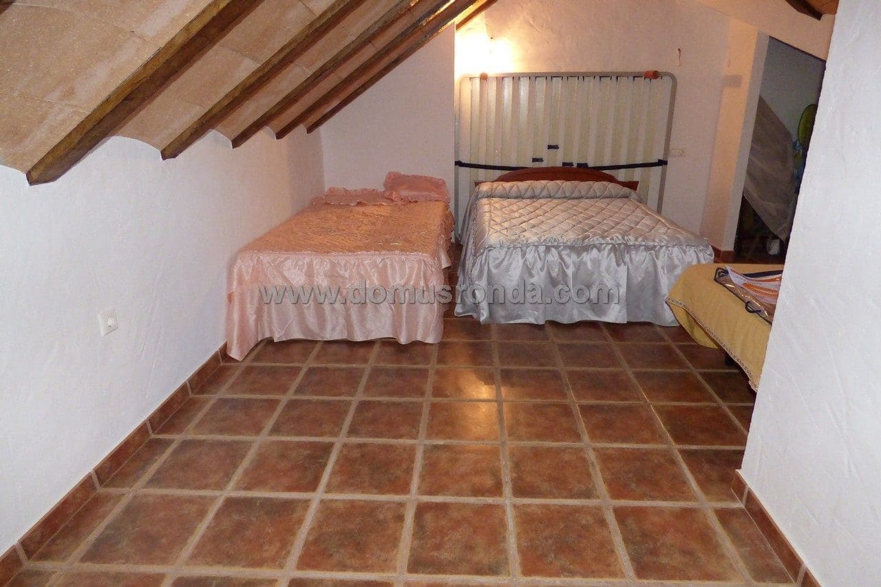 4 sypialnia Willa na sprzedaż w Ronda - 280 000 € (Ref: 8107449)