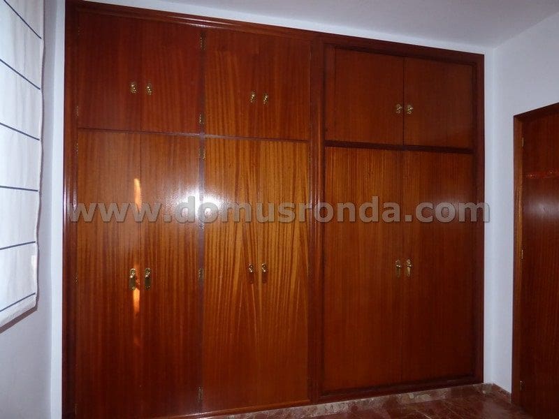 4 soverom Villa til salgs i Ronda med svømmebasseng garasje - € 475 000 (Ref: 8123047)