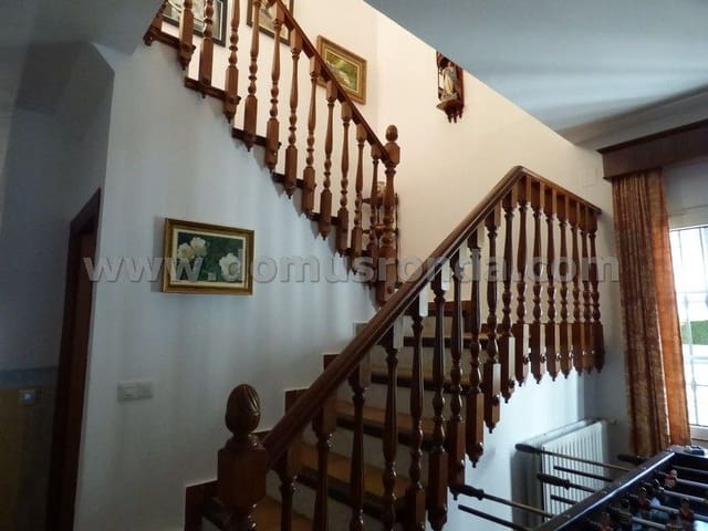 4 sovrum Villa till salu i Ronda med pool garage - 475 000 € (Ref: 8123047)