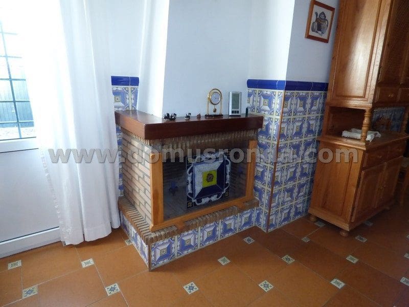 4 soverom Villa til salgs i Ronda med svømmebasseng garasje - € 475 000 (Ref: 8123047)