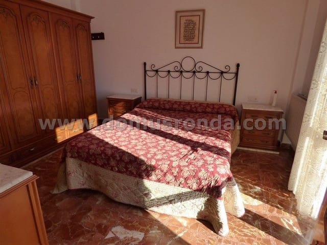 4 sovrum Villa till salu i Ronda med pool garage - 475 000 € (Ref: 8123047)