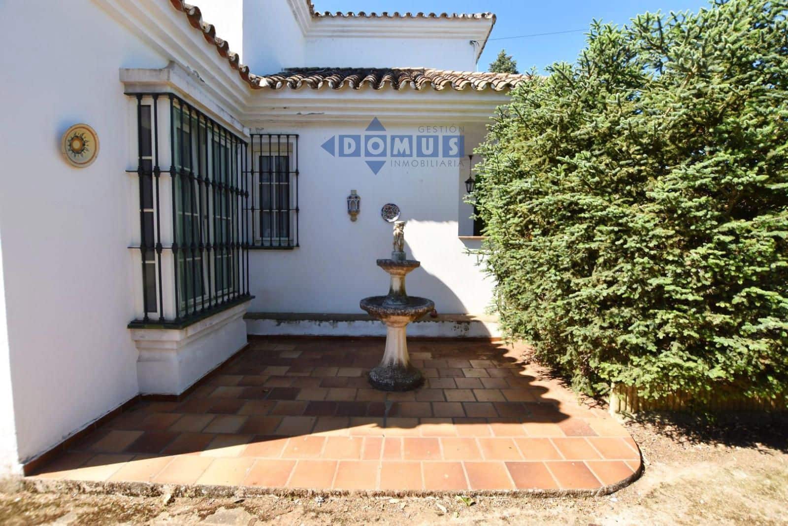 4 bedroom Villa for sale in Ronda with pool garage - € 475,000 (Ref: 8123047)