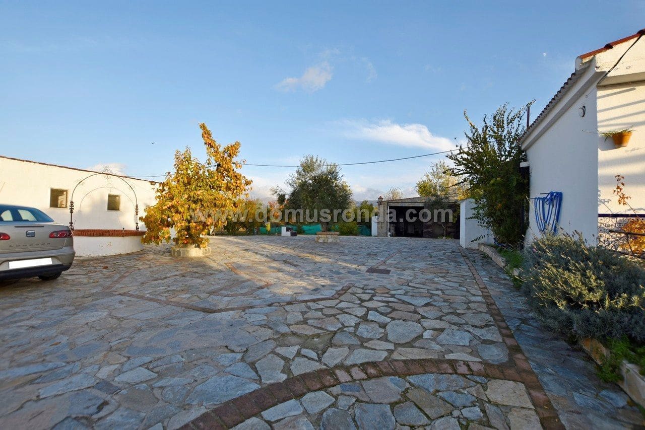 5 slaapkamer Villa te koop in Ronda - € 299.000 (Ref: 8207846)