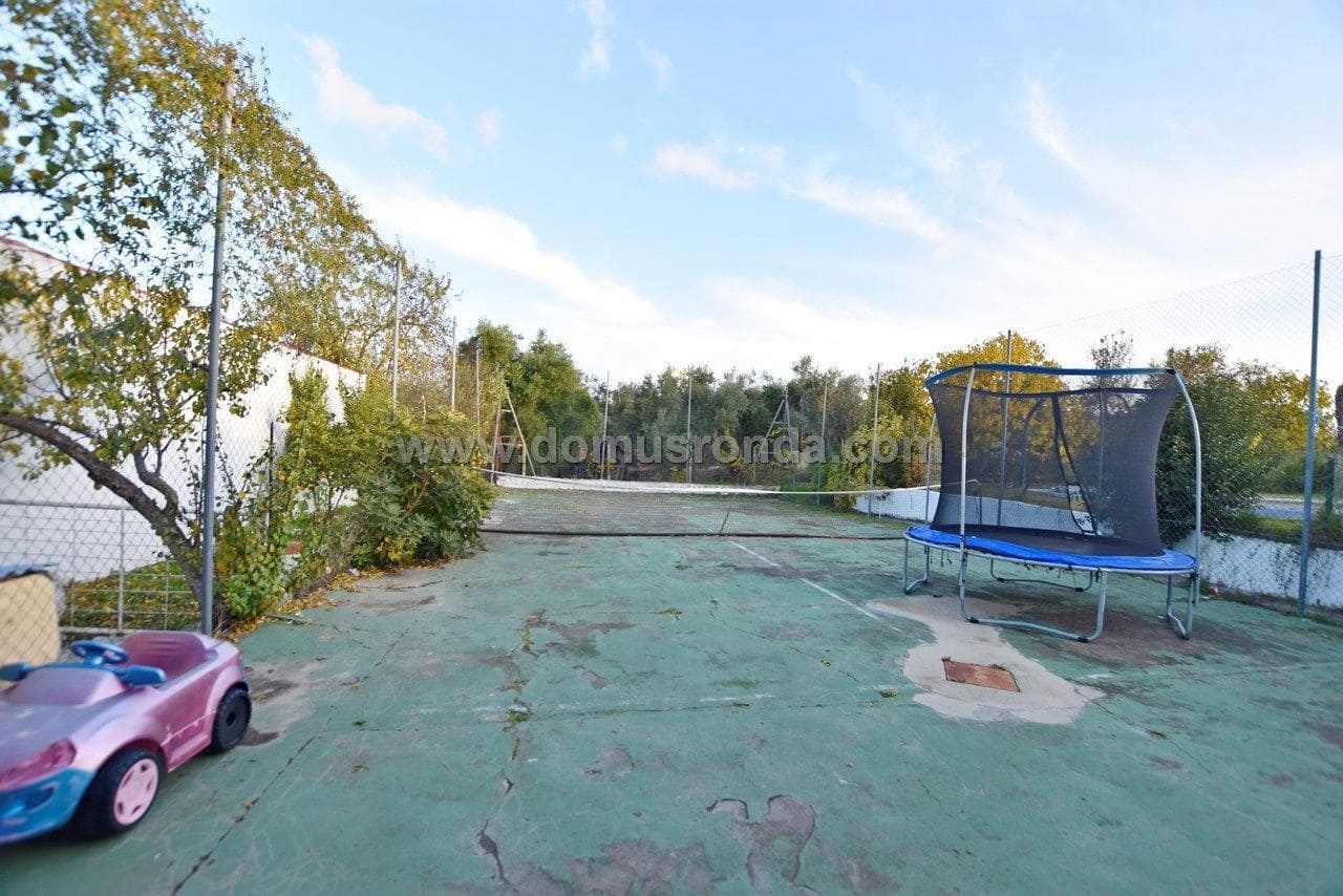 5 slaapkamer Villa te koop in Ronda - € 299.000 (Ref: 8207846)