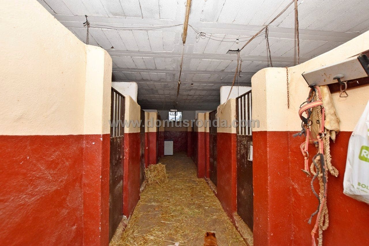 5 slaapkamer Villa te koop in Ronda - € 299.000 (Ref: 8207846)