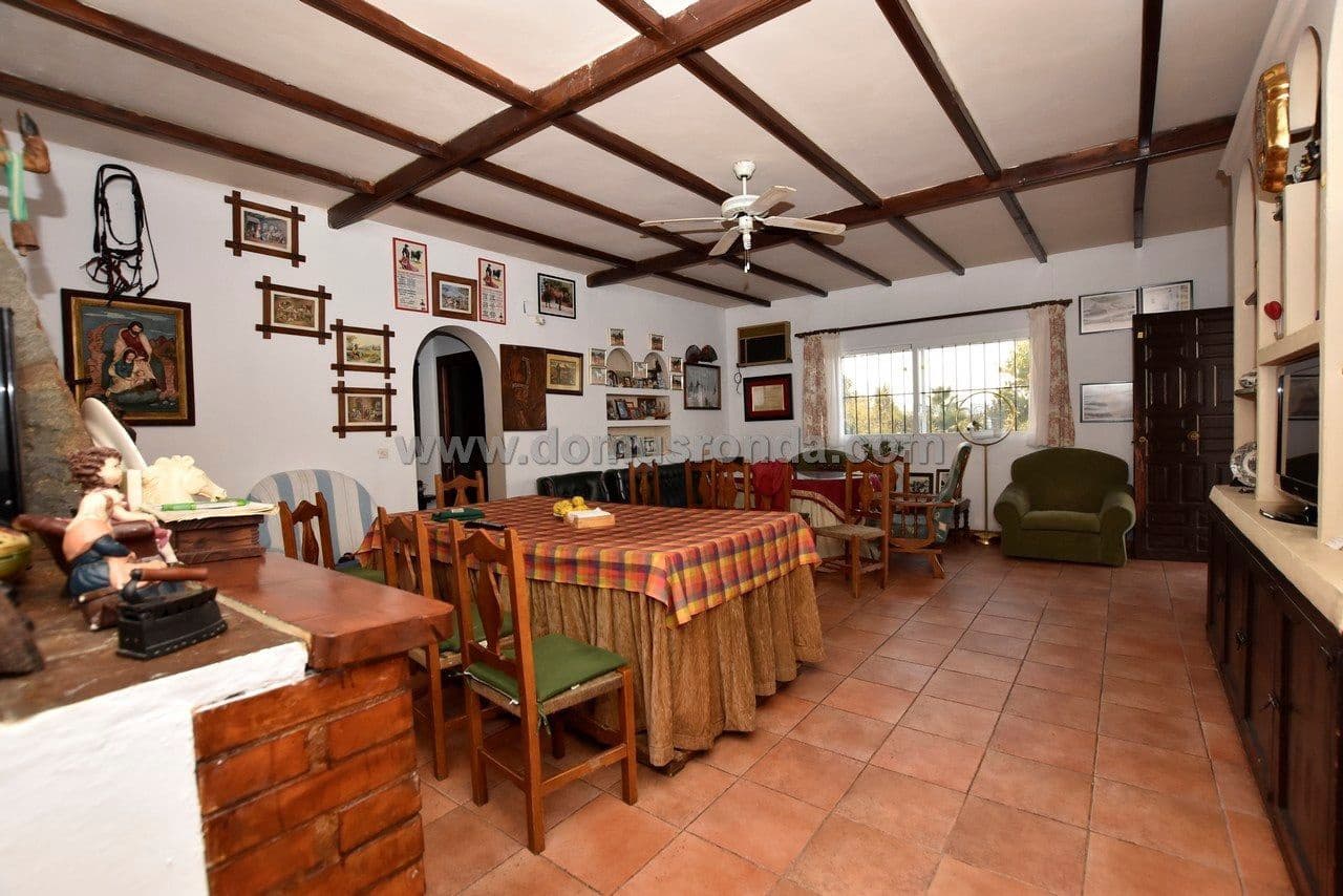 5 slaapkamer Villa te koop in Ronda - € 299.000 (Ref: 8207846)