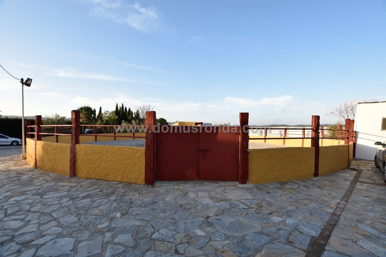 5 slaapkamer Villa te koop in Ronda - € 299.000 (Ref: 8207846)