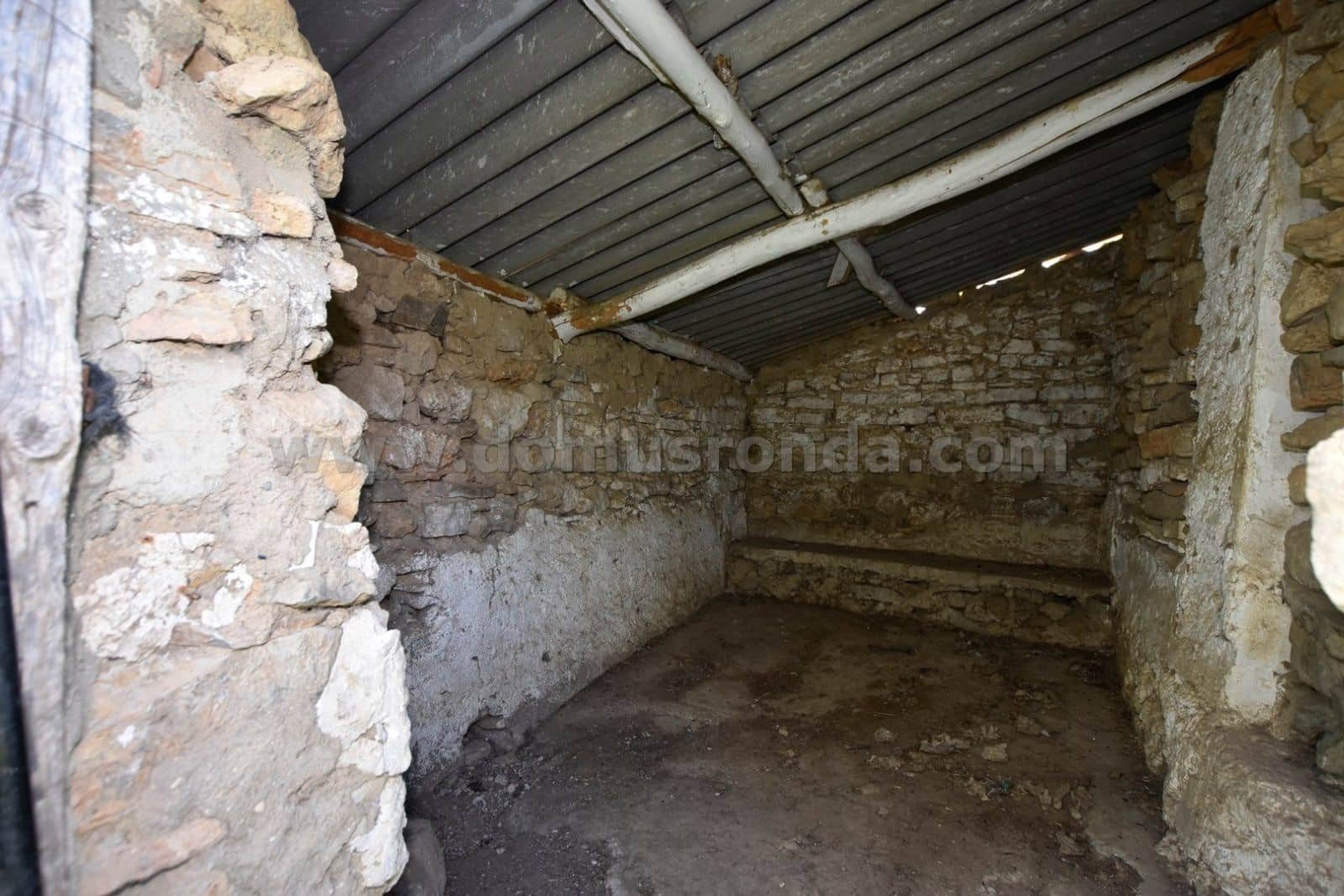 Villa til salg i Ronda - € 79.000 (Ref: 8218050)