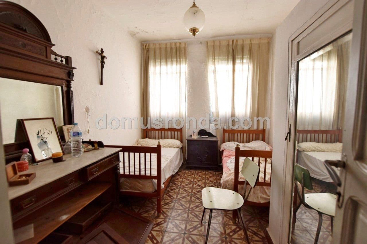 9 soveværelse Restaurant/Bar til salg i Ronda - € 265.000 (Ref: 8479615)