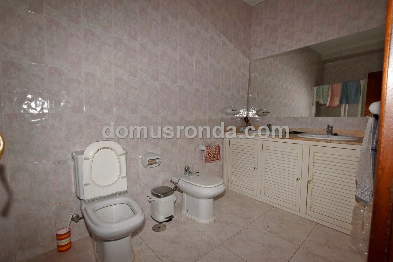 9 soveværelse Restaurant/Bar til salg i Ronda - € 265.000 (Ref: 8479615)