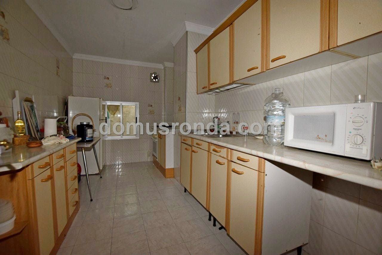 9 soveværelse Restaurant/Bar til salg i Ronda - € 265.000 (Ref: 8479615)