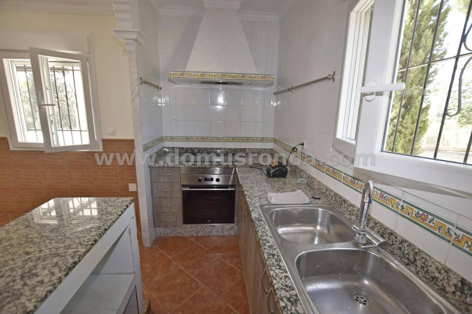 2 soveværelse Villa til salg i Ronda med swimmingpool garage - € 350.000 (Ref: 8494368)