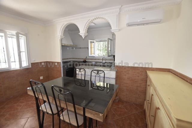 2 soverom Villa til salgs i Ronda med svømmebasseng garasje - € 350 000 (Ref: 8494368)