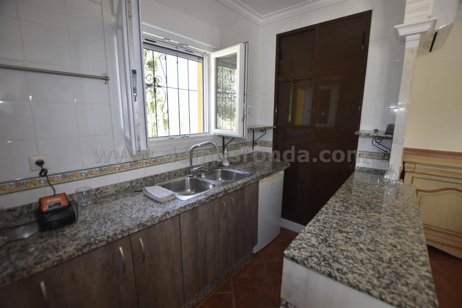 2 soveværelse Villa til salg i Ronda med swimmingpool garage - € 350.000 (Ref: 8494368)