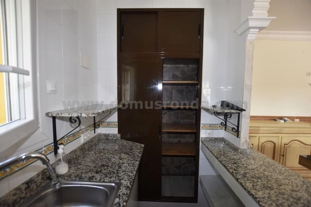 2 soverom Villa til salgs i Ronda med svømmebasseng garasje - € 350 000 (Ref: 8494368)