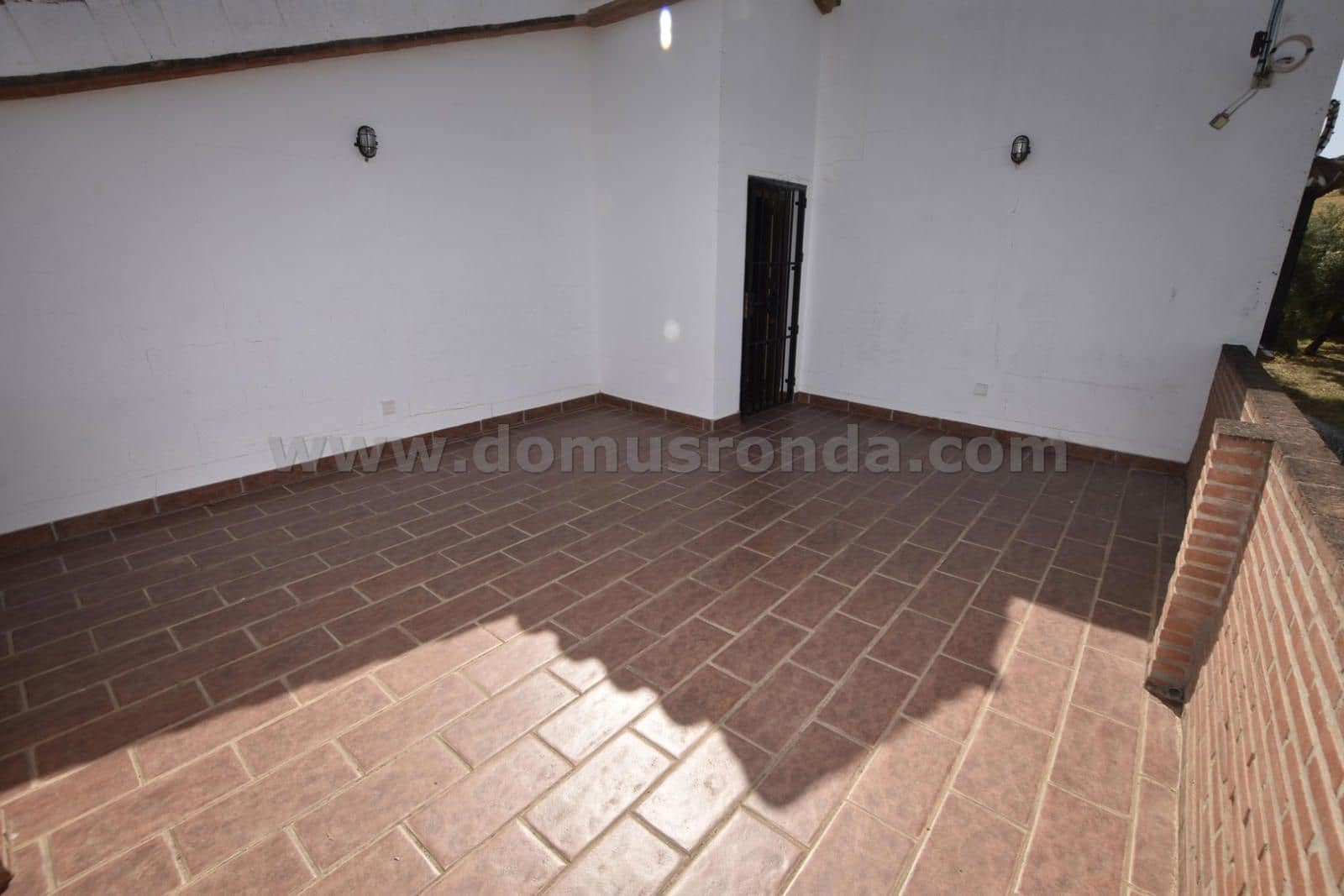 6 soverom Villa til salgs i Arriate med garasje - € 430 000 (Ref: 8515048)