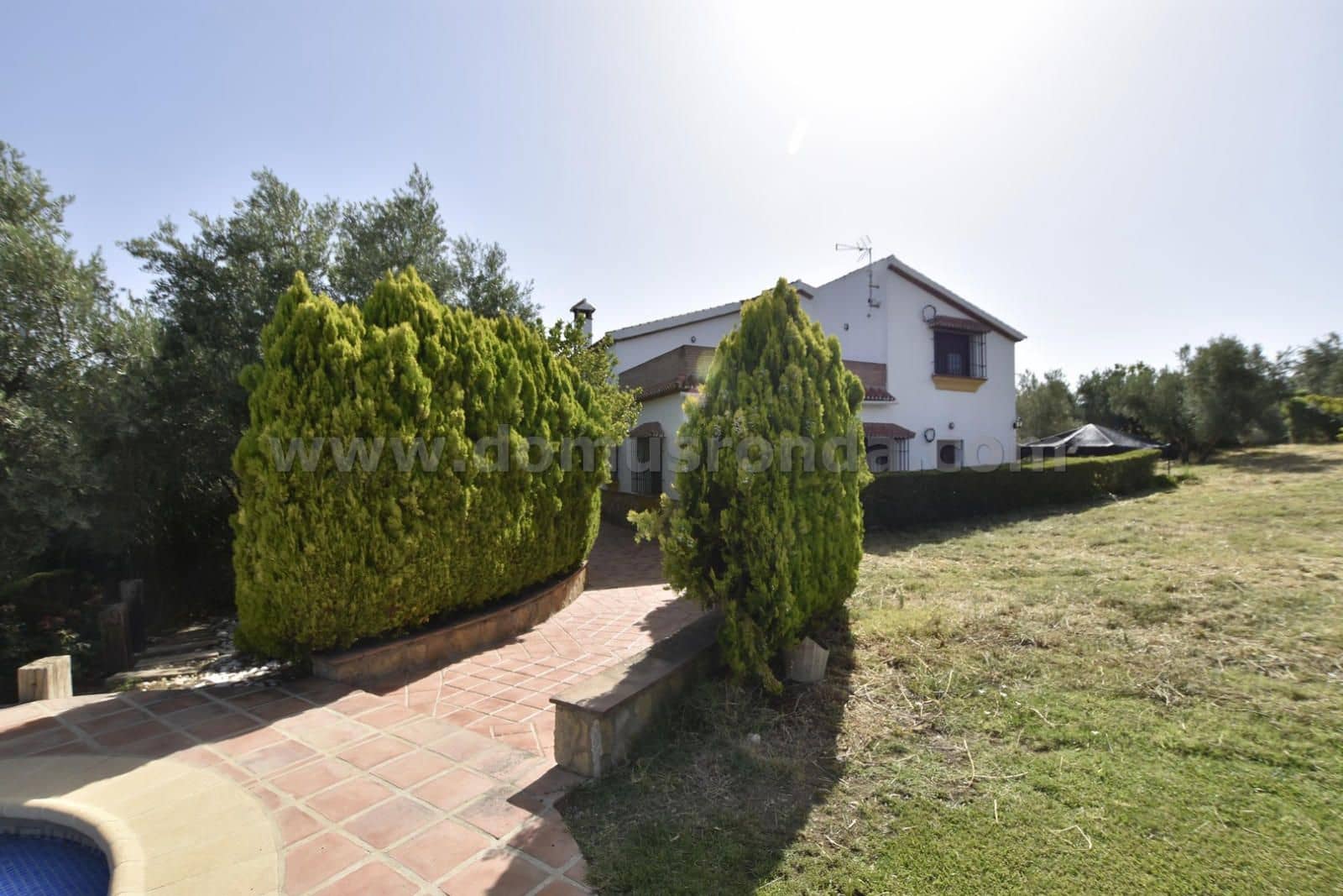 6 soverom Villa til salgs i Arriate med garasje - € 430 000 (Ref: 8515048)