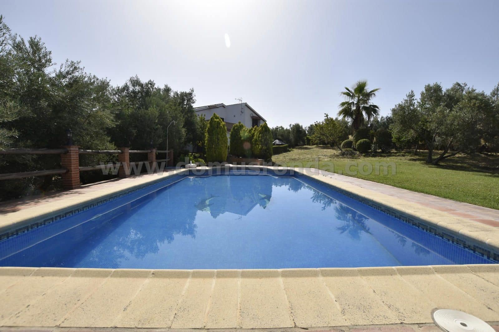 6 soverom Villa til salgs i Arriate med garasje - € 430 000 (Ref: 8515048)