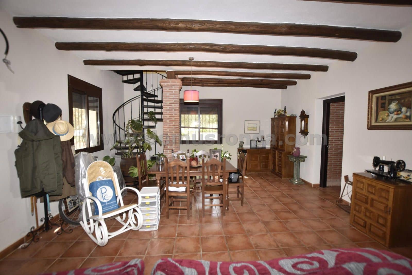 6 soverom Villa til salgs i Arriate med garasje - € 430 000 (Ref: 8515048)