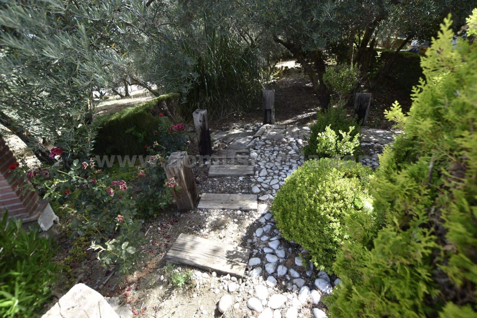 6 soverom Villa til salgs i Arriate med garasje - € 430 000 (Ref: 8515048)