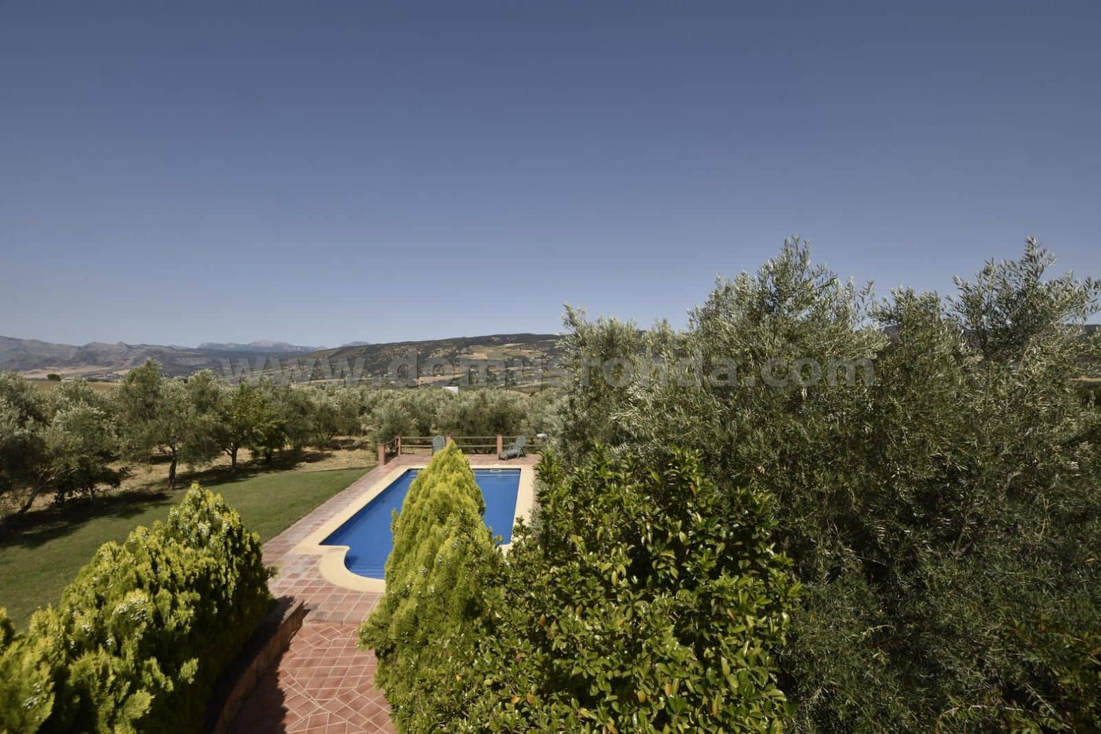 6 soverom Villa til salgs i Arriate med garasje - € 430 000 (Ref: 8515048)