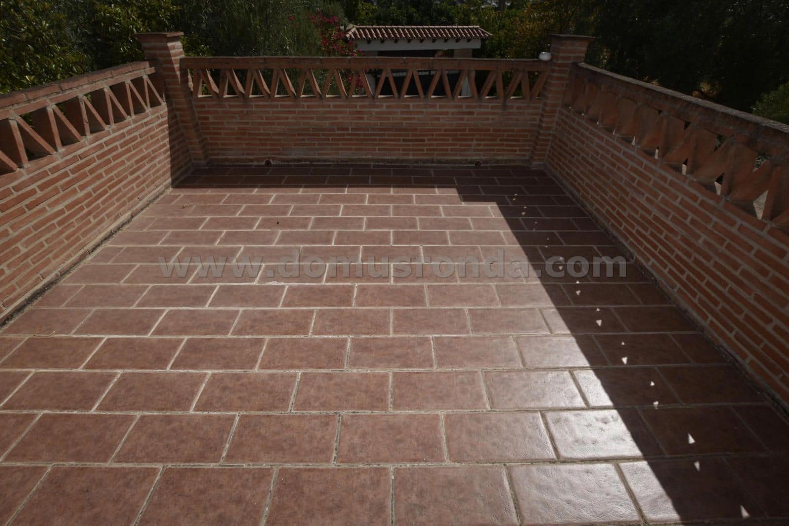 6 soverom Villa til salgs i Arriate med garasje - € 430 000 (Ref: 8515048)