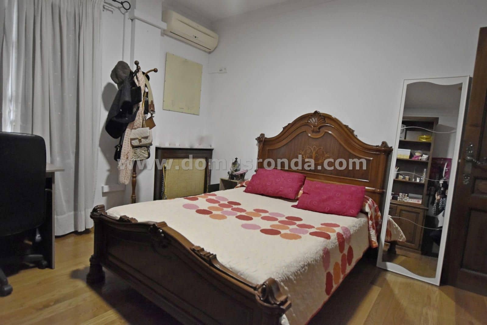 4 bedroom Villa for sale in Ronda - € 375,000 (Ref: 8531235)