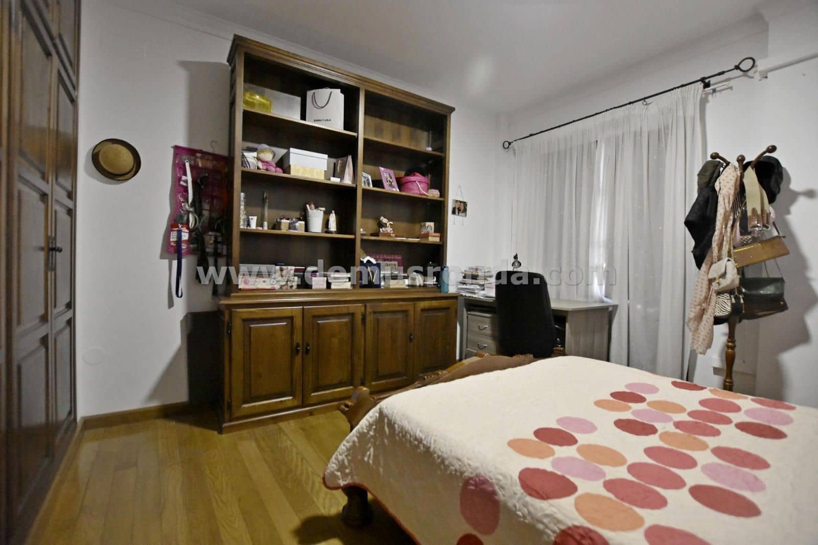 4 bedroom Villa for sale in Ronda - € 375,000 (Ref: 8531235)