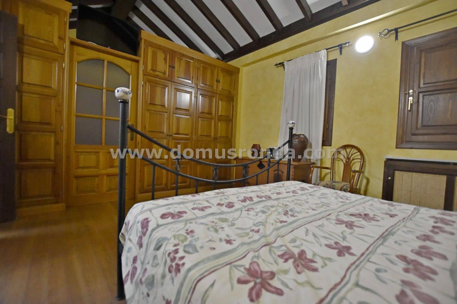 4 bedroom Villa for sale in Ronda - € 375,000 (Ref: 8531235)