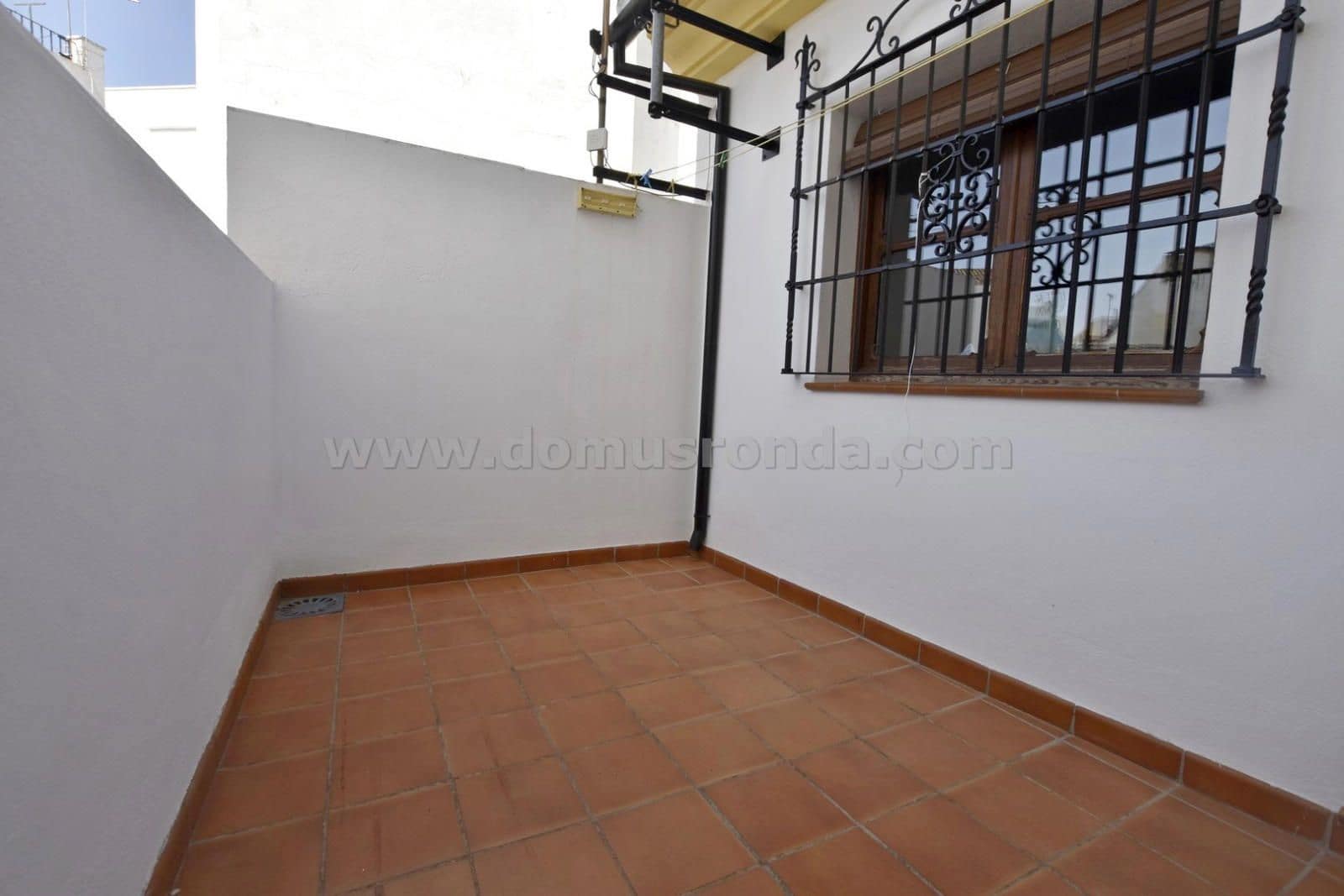 4 bedroom Villa for sale in Ronda - € 375,000 (Ref: 8531235)