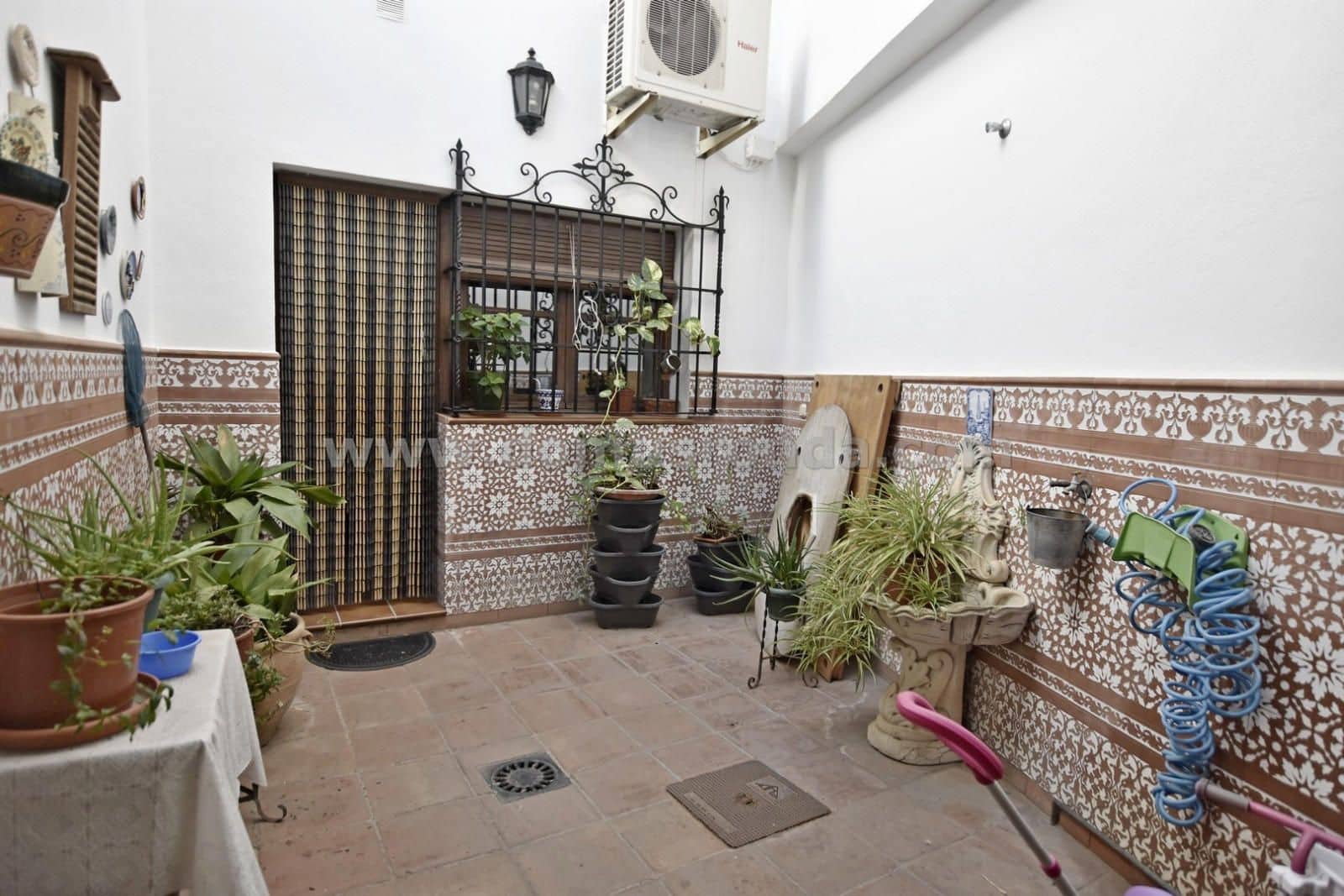 4 bedroom Villa for sale in Ronda - € 375,000 (Ref: 8531235)