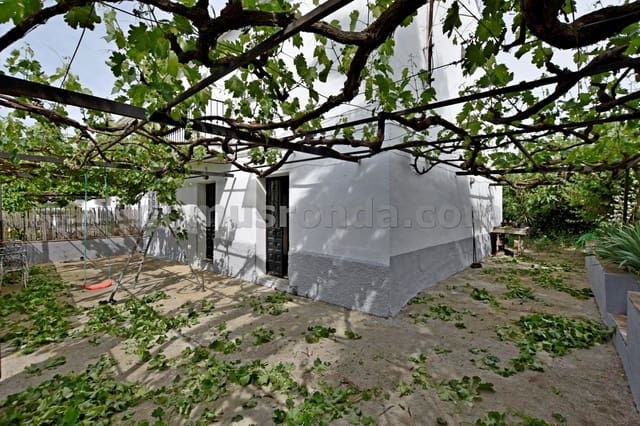 5 slaapkamer Villa te koop in Ronda met zwembad - € 360.000 (Ref: 8584973)