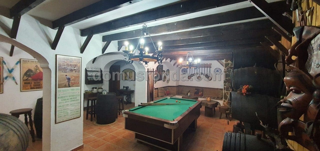 4 soveværelse Villa til salg i Ronda med swimmingpool garage - € 750.000 (Ref: 8586932)
