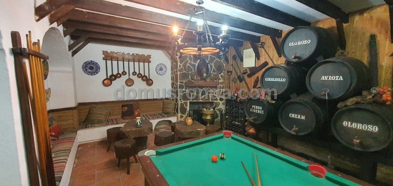 4 soveværelse Villa til salg i Ronda med swimmingpool garage - € 750.000 (Ref: 8586932)