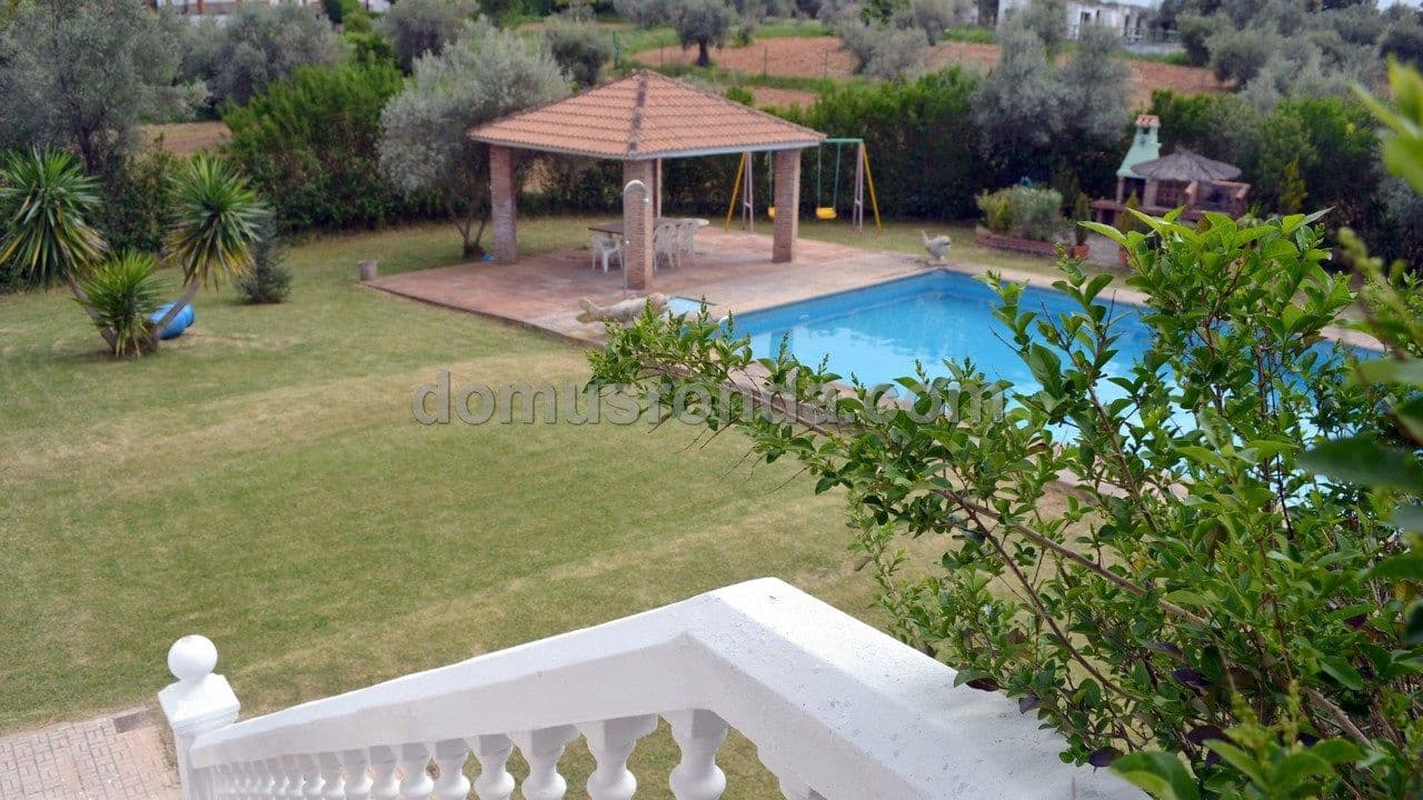 4 soveværelse Villa til salg i Ronda med swimmingpool garage - € 750.000 (Ref: 8586932)