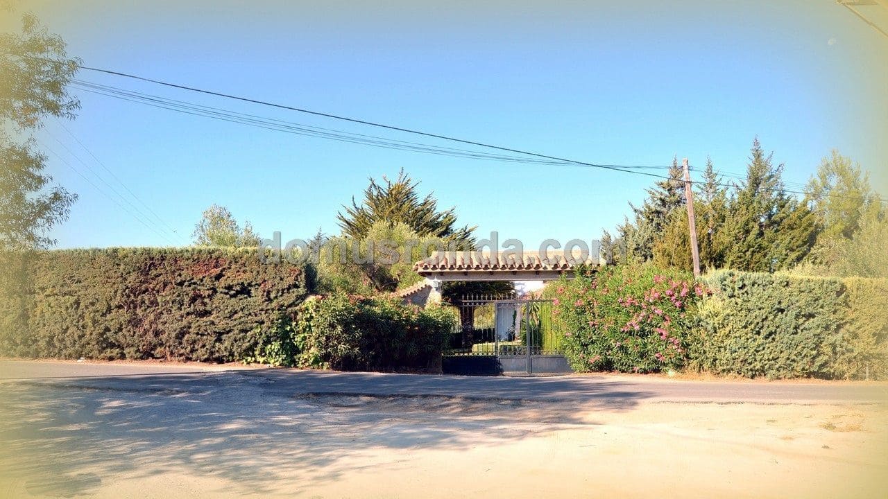 4 soveværelse Villa til salg i Ronda med swimmingpool garage - € 750.000 (Ref: 8586932)