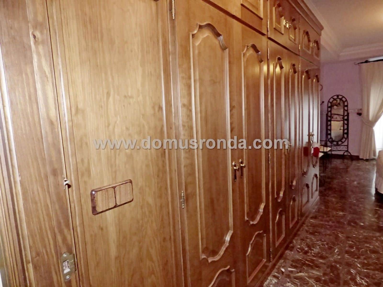 3 soveværelse Lejlighed til salg i Ronda - € 270.000 (Ref: 8647243)