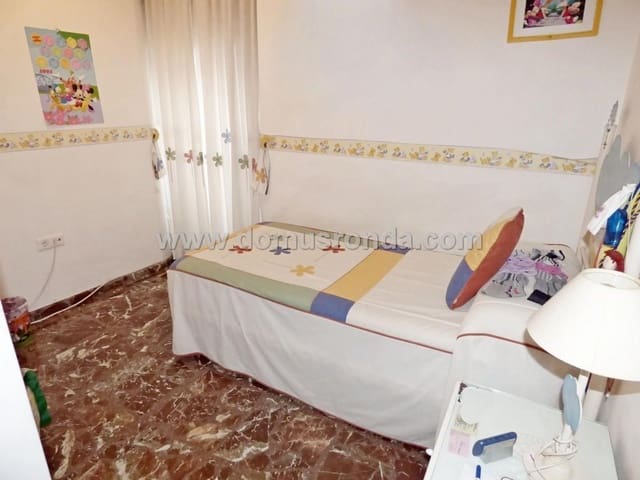 3 soveværelse Lejlighed til salg i Ronda - € 270.000 (Ref: 8647243)