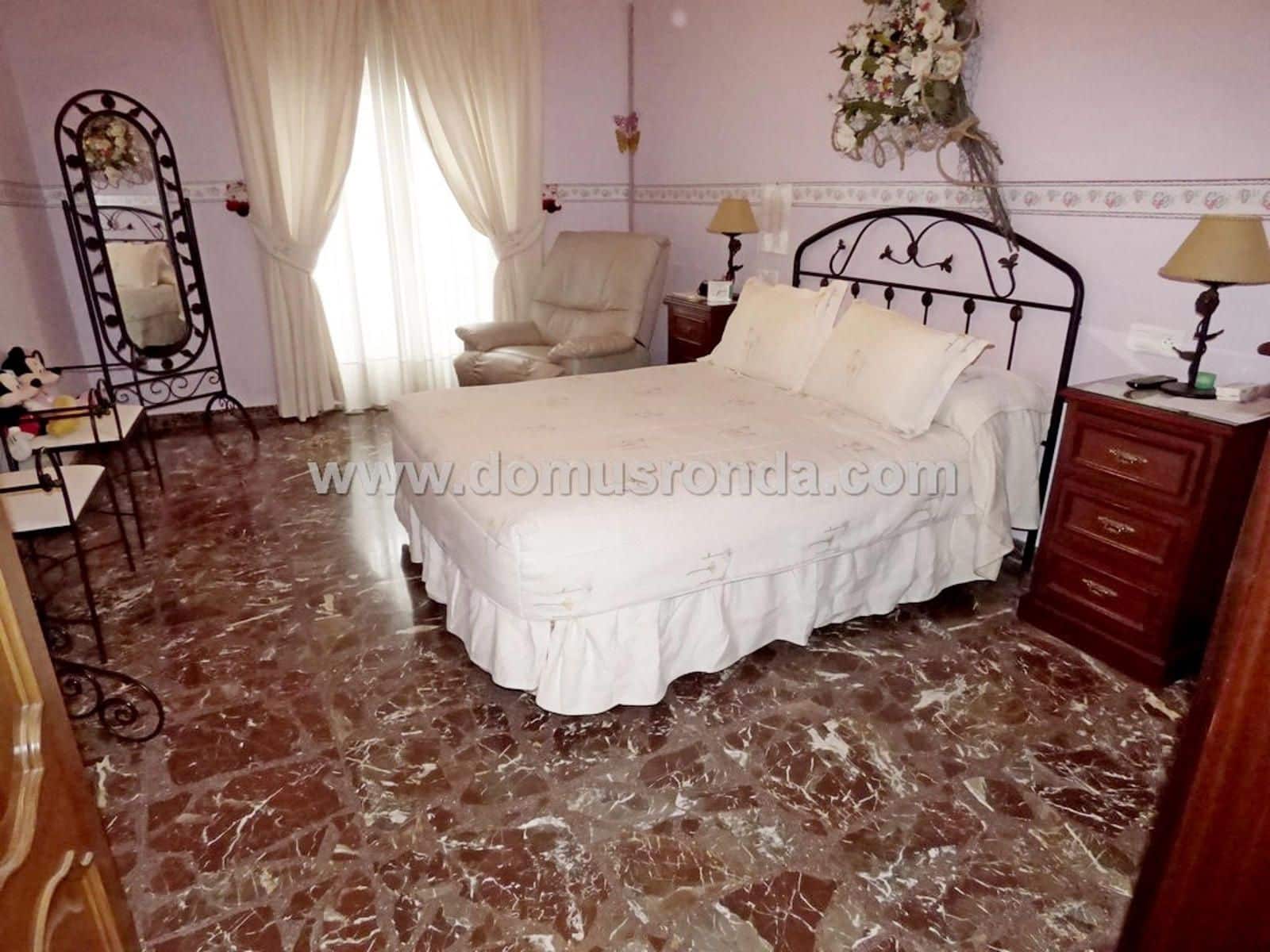 3 soveværelse Lejlighed til salg i Ronda - € 270.000 (Ref: 8647243)