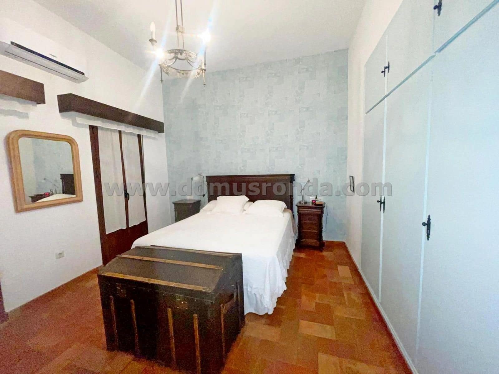 4 bedroom Villa for sale in Ronda - € 265,000 (Ref: 8653681)