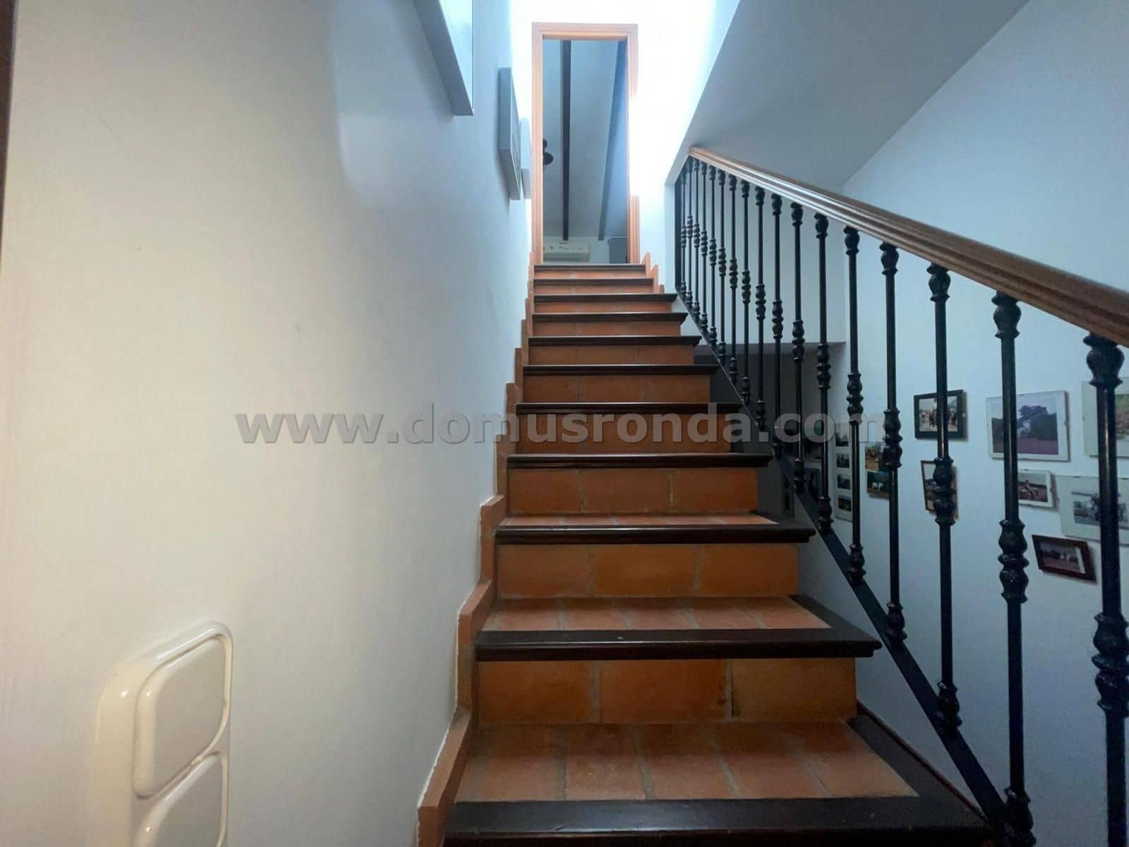 4 bedroom Villa for sale in Ronda - € 265,000 (Ref: 8653681)