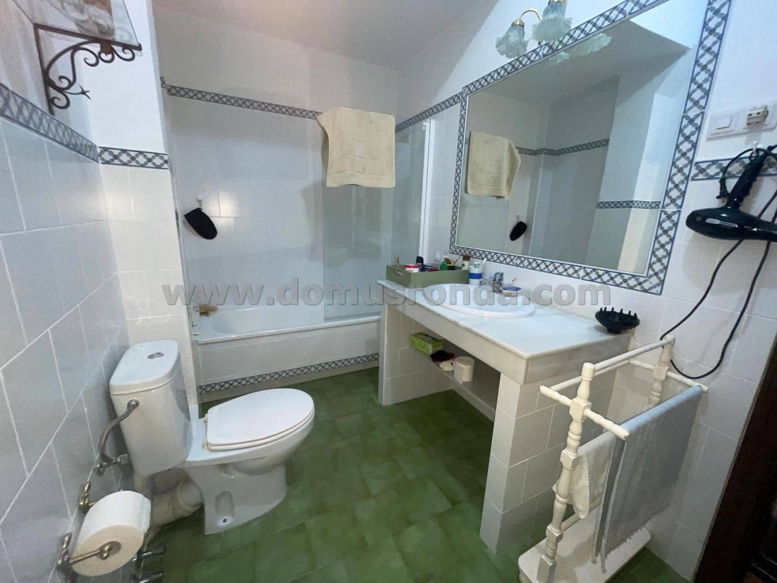 4 bedroom Villa for sale in Ronda - € 265,000 (Ref: 8653681)