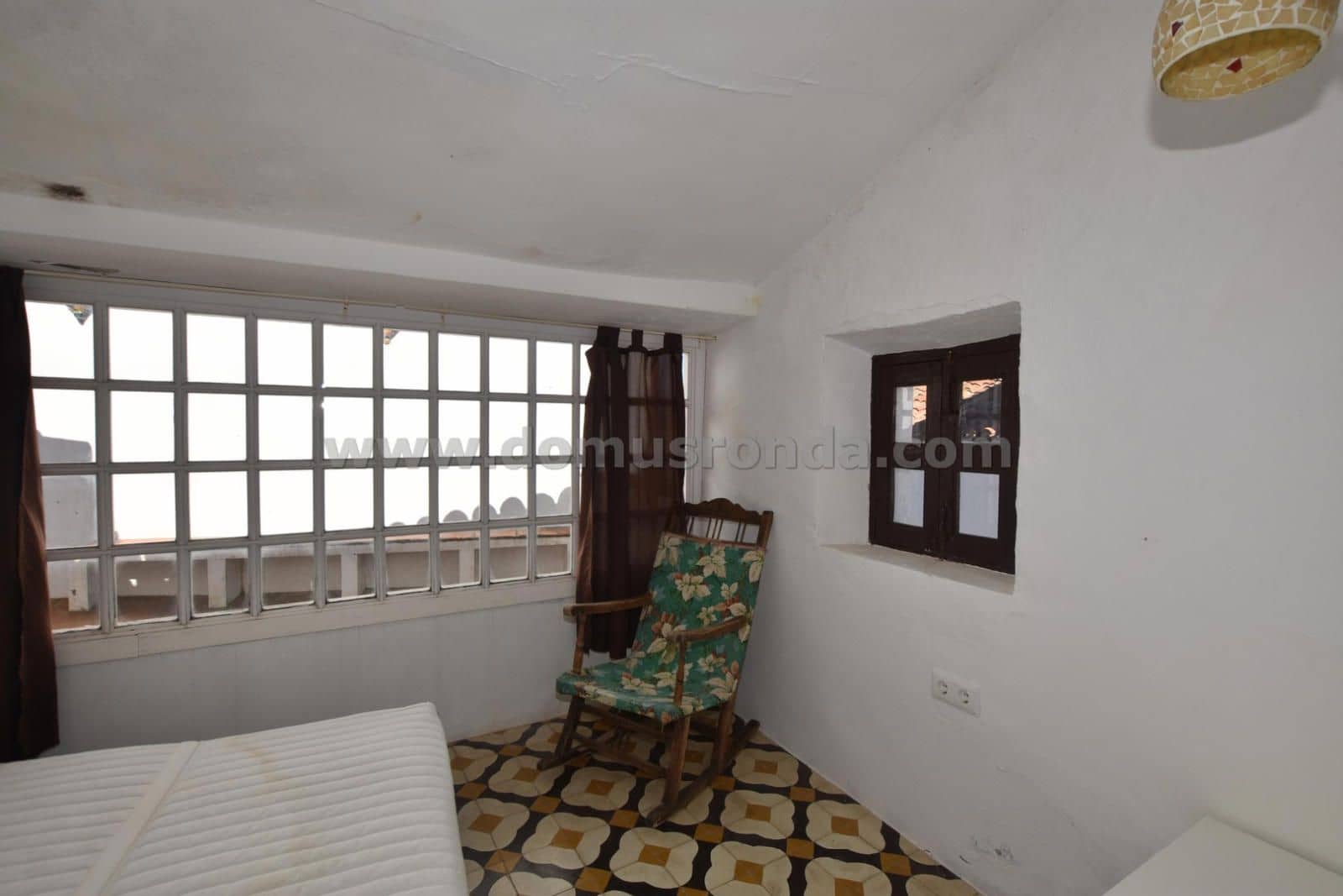 Chalet de 2 habitaciones en Montejaque en venta - 91.000 € (Ref: 8654166)