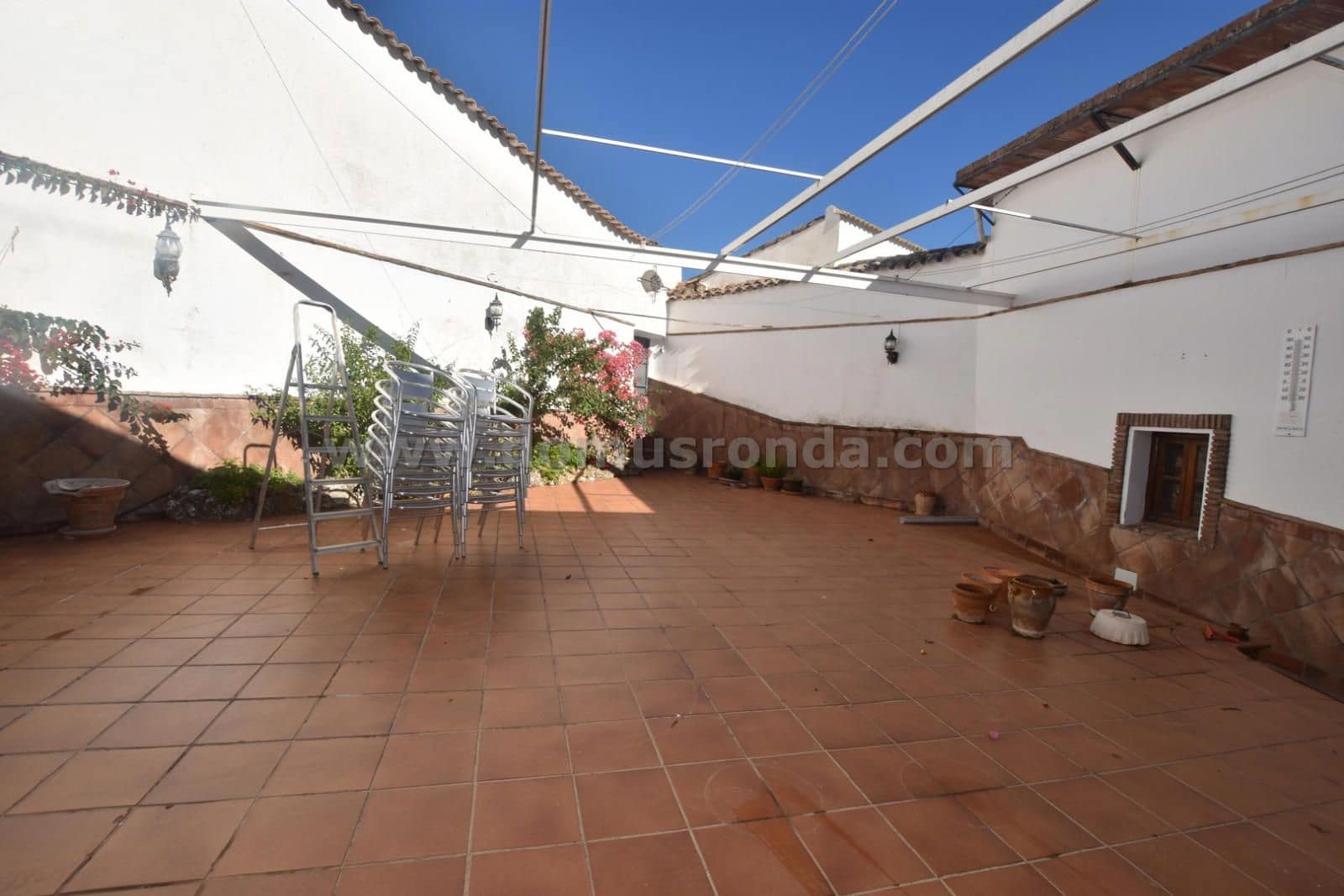 Erhverv til salg i Montejaque - € 210.000 (Ref: 8655499)