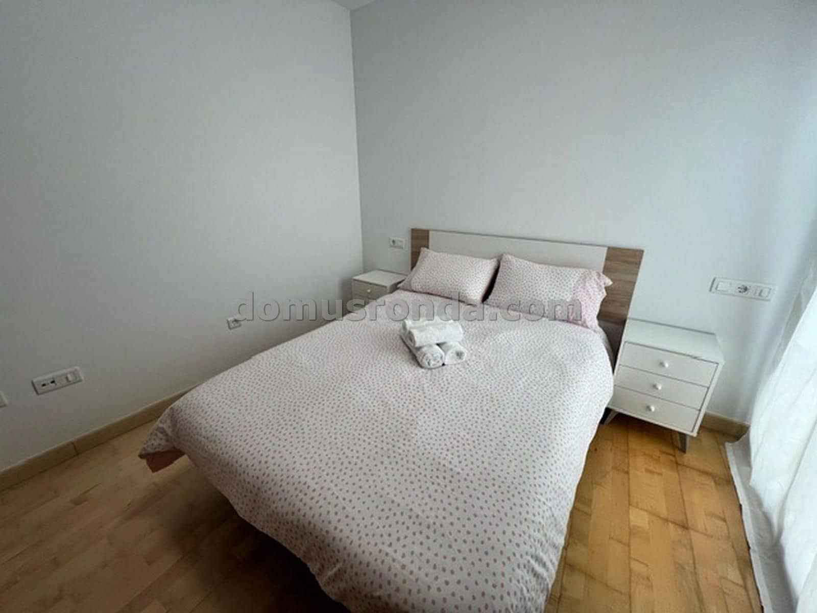 2 slaapkamer Flat te koop in Ronda met garage - € 162.000 (Ref: 8686496)