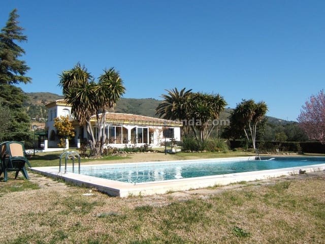 4 soveværelse Villa til salg i Ronda med swimmingpool garage - € 1.200.000 (Ref: 8754786)