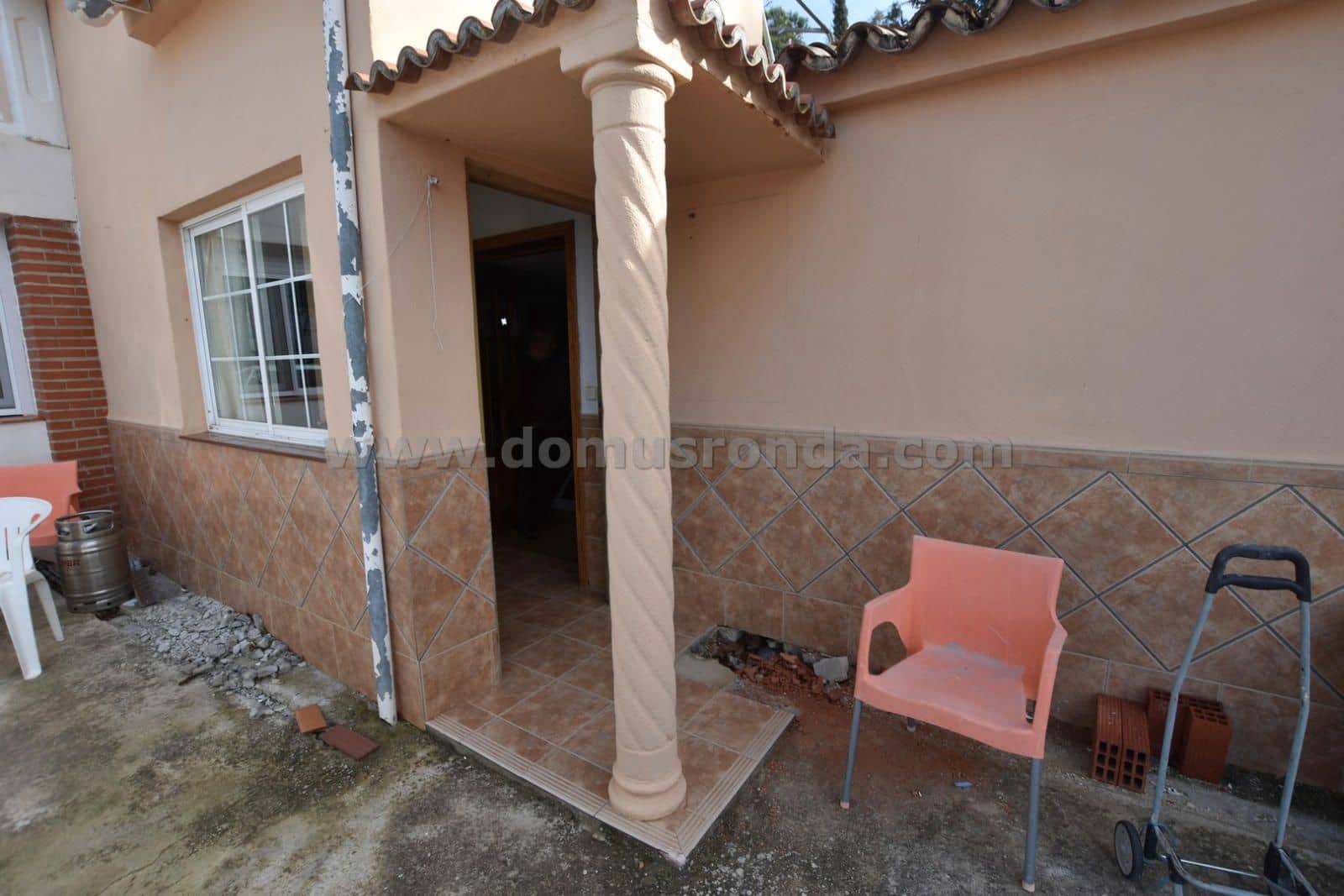 3 soveværelse Villa til salg i Ronda med swimmingpool garage - € 315.000 (Ref: 8768936)