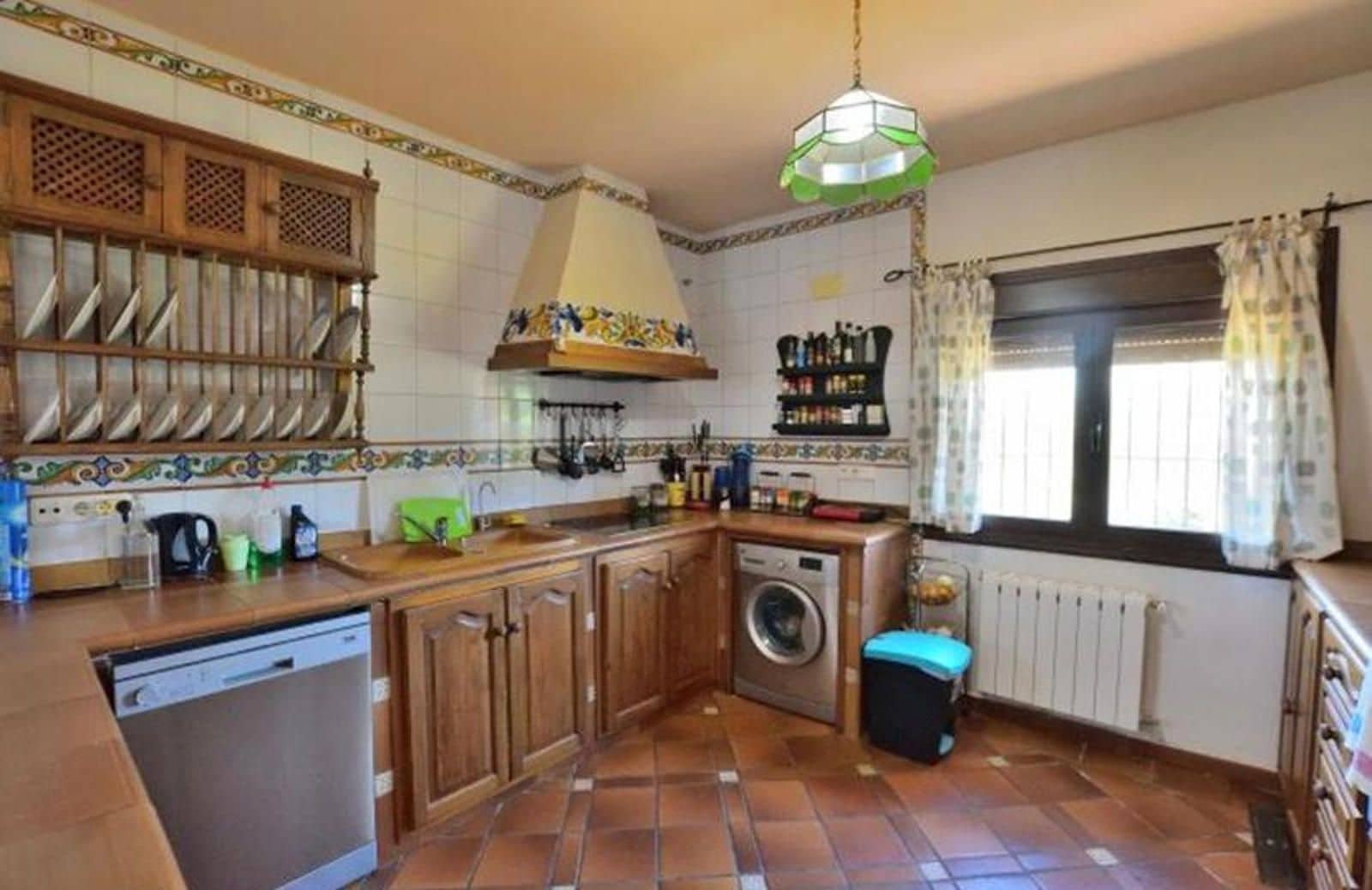 3 soveværelse Villa til salg i Arriate med swimmingpool garage - € 498.000 (Ref: 8769607)