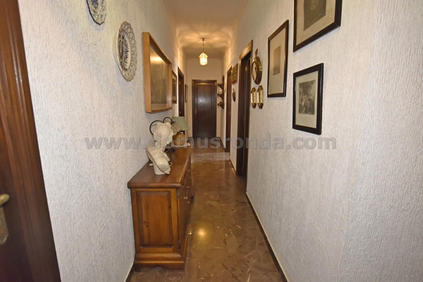 6 soveværelse Villa til salg i Arriate med swimmingpool garage - € 780.000 (Ref: 8769797)